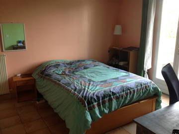 Roomlala | Pokój studencki do wynajęcia