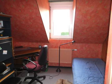 Roomlala | Pokój studencki w domu rezydenta