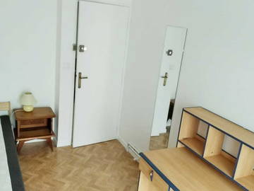 Roomlala | Pokój T4 nr 3 Stacja Mermoz w rezydencji prywatnej
