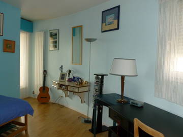 Roomlala | Pokój umeblowany 15 m² + prywatna łazienka 4 m²