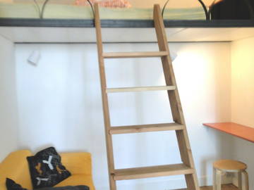 Roomlala | Pokój umeblowany 400 euro z VAT. podatek