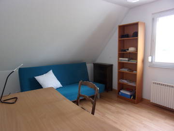 Roomlala | Pokój umeblowany idealny dla studentów