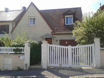 Roomlala | Pokój w domu rezydenta Puiseux-en-France