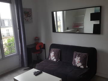 Roomlala | Pokój w domu rezydenta w Paryżu