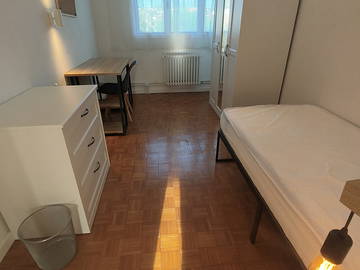 Roomlala | Pokój w domu studenckim RER A Champigny