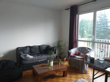 Roomlala | Pokój w mieszkaniu dzielonym, blisko Paryża