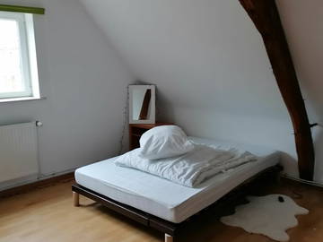 Roomlala | Pokój w mieszkaniu współdzielonym