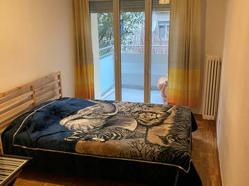 Roomlala | Pokój w mieszkaniu współdzielonym w centrum Lozanny