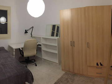 Roomlala | Pokój w prywatnym domu w Barcelonie