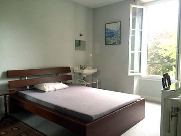 Roomlala | Pokój w prywatnym domu w Vernouillet