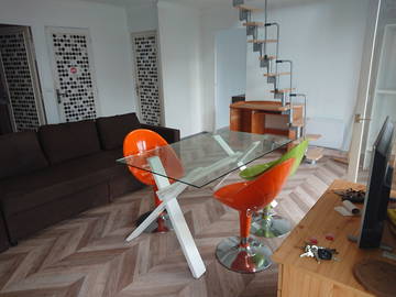 Roomlala | Pokój w zamku Gometz