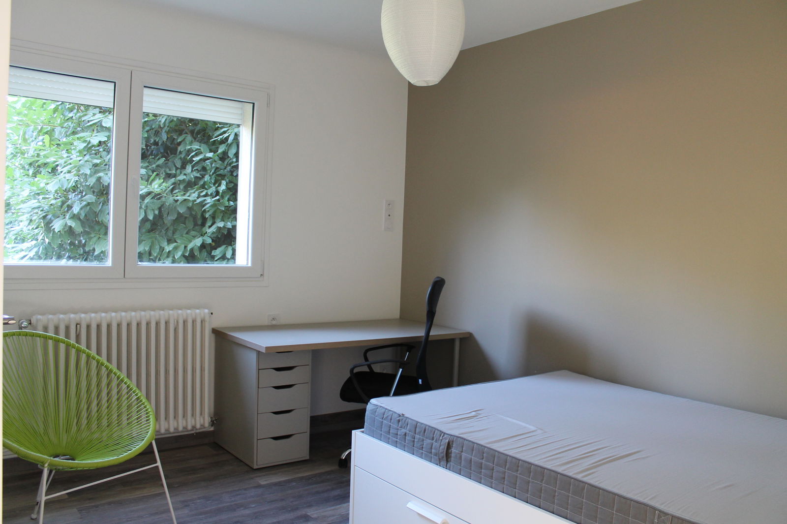 Kolokacja Bures-sur-Yvette 223874