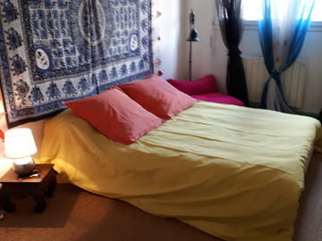 Roomlala | Pokój z prywatnym prysznicem do wynajęcia w 20. dzielnicy Paryża