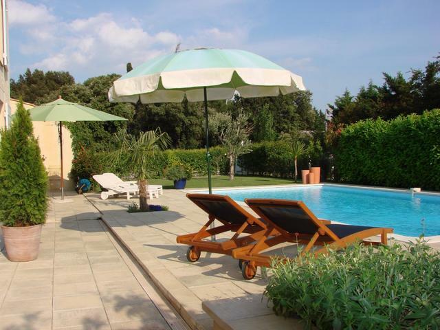 Kolokacja Vedène 53020