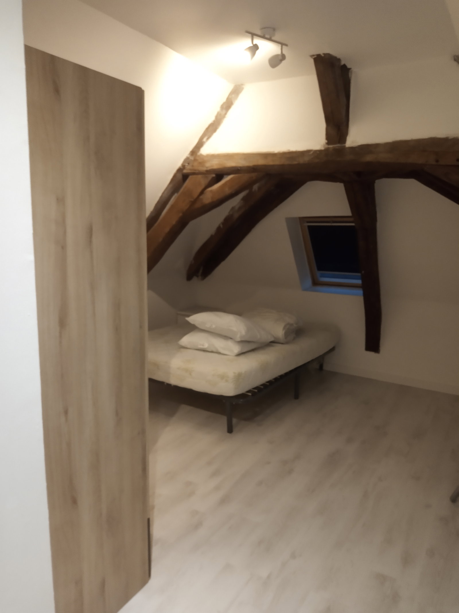 Kolokacja Saint-Amand-Montrond 608484