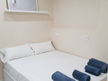 Roomlala | Pokoje na poddaszu. Pokój z podwójnym łóżkiem, TV, klimatyzacją...