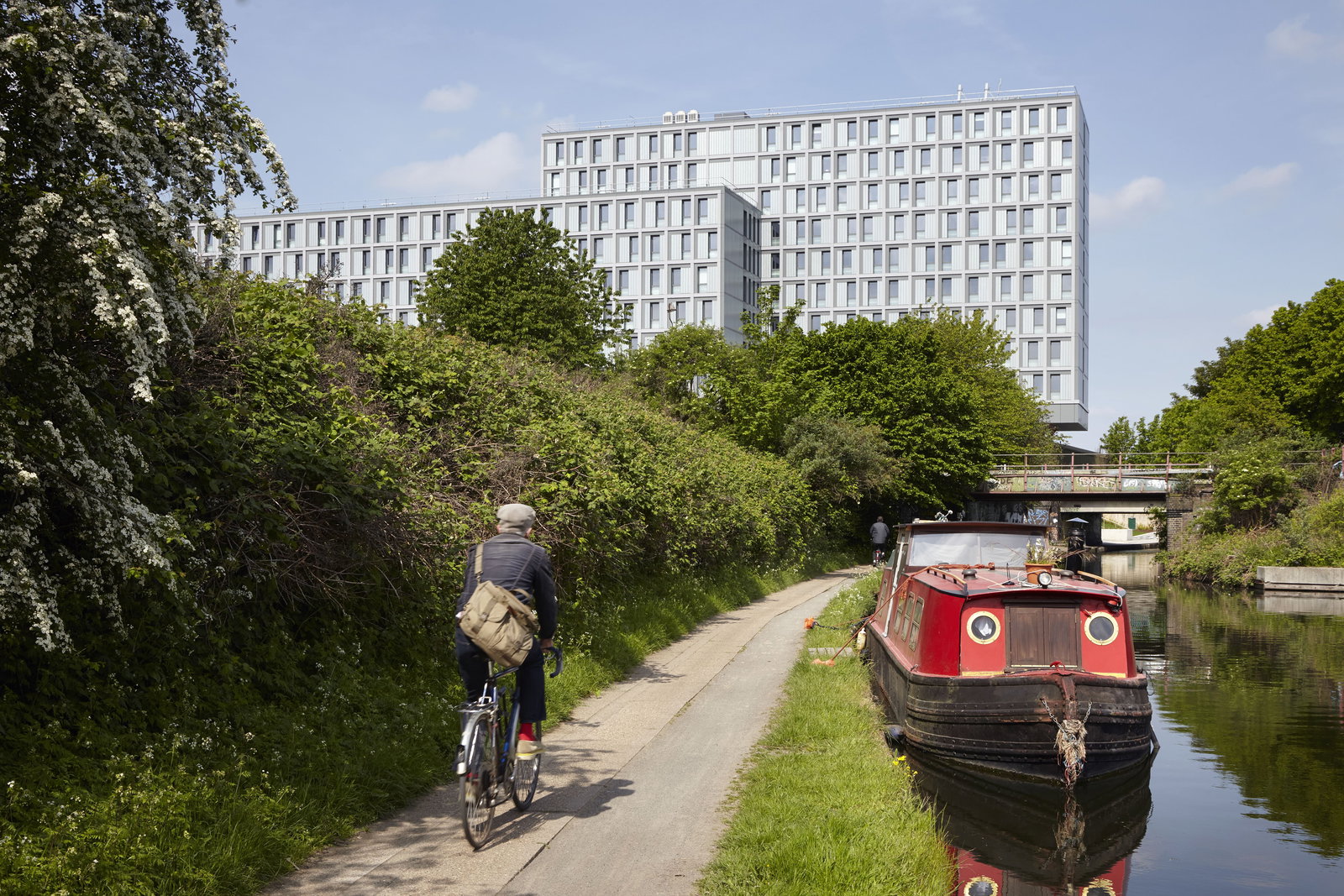 Colocatie London 181125