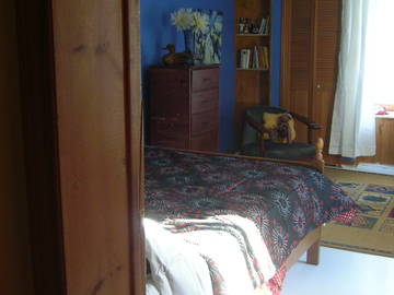 Roomlala | Pragtige groot gemeubileerde en sonnige kamer. Alles ingesluit!