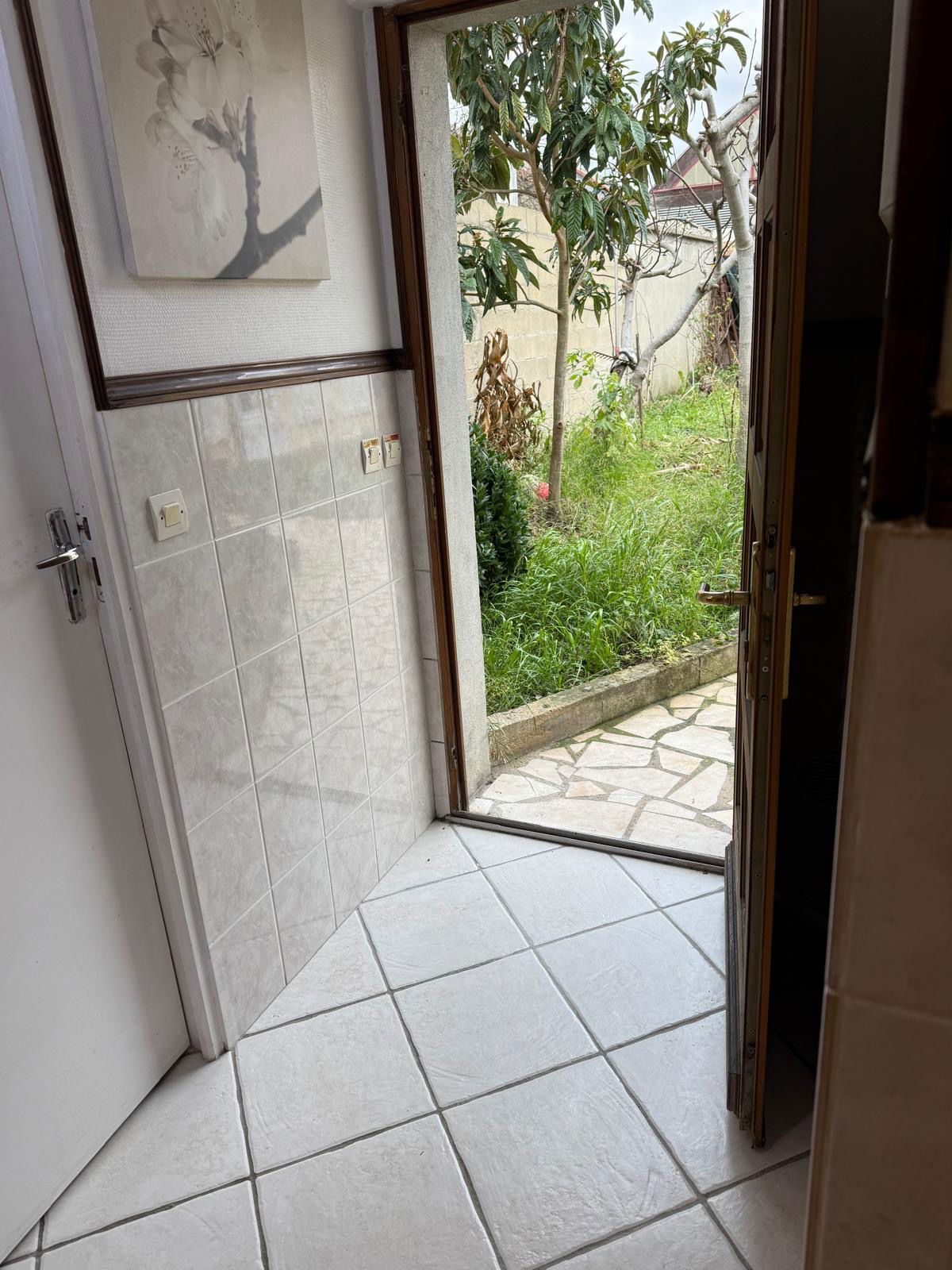 Entire Home Le Blanc-Mesnil 659568