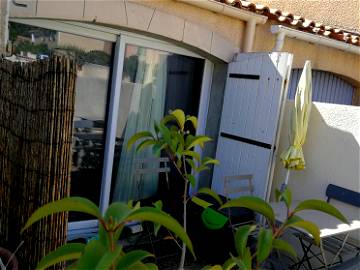 Roomlala | Pretty studio terrace-garden Adjoining House