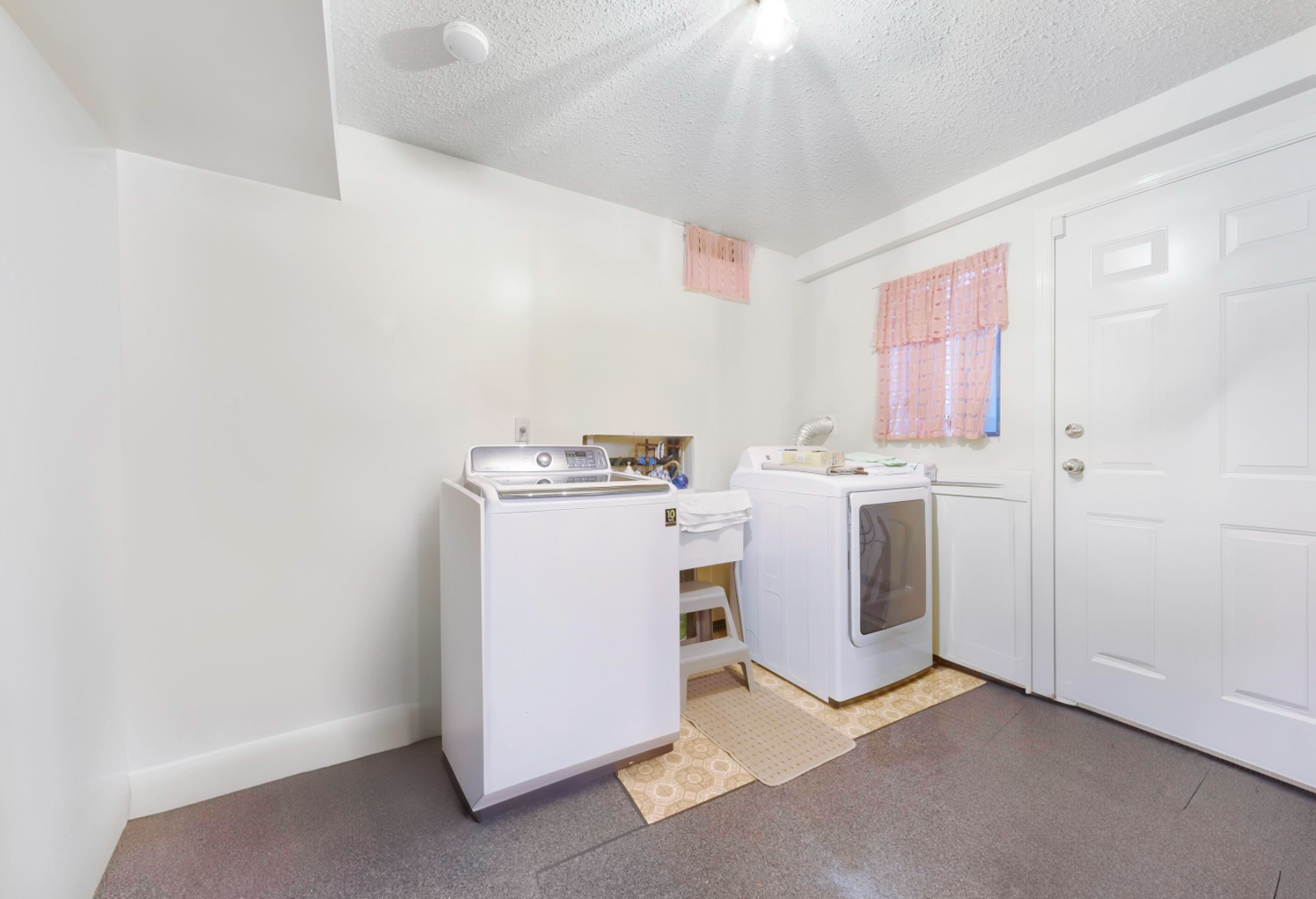 Hemvistelse North Vancouver 460904