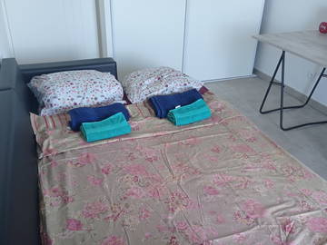 Roomlala | Privaat kamer te huur naby Borderouge-treinstasie