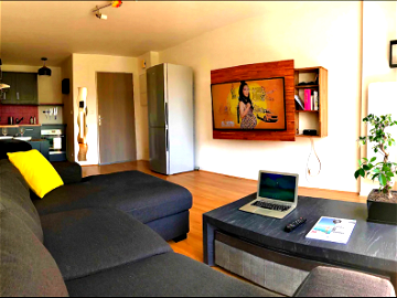 Roomlala | Private Apartment With Balcony 41m²