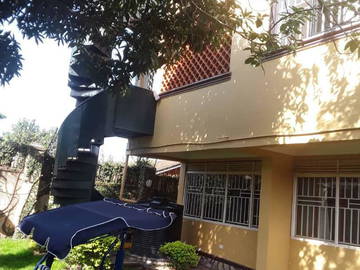 Colocation Entebbe 236935-4