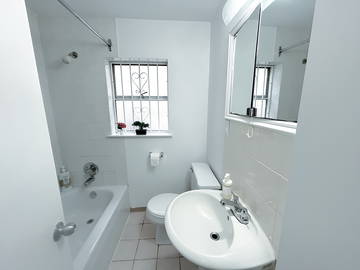 Coliving à louer à Vancouver - photo 5 : salle de bain-5