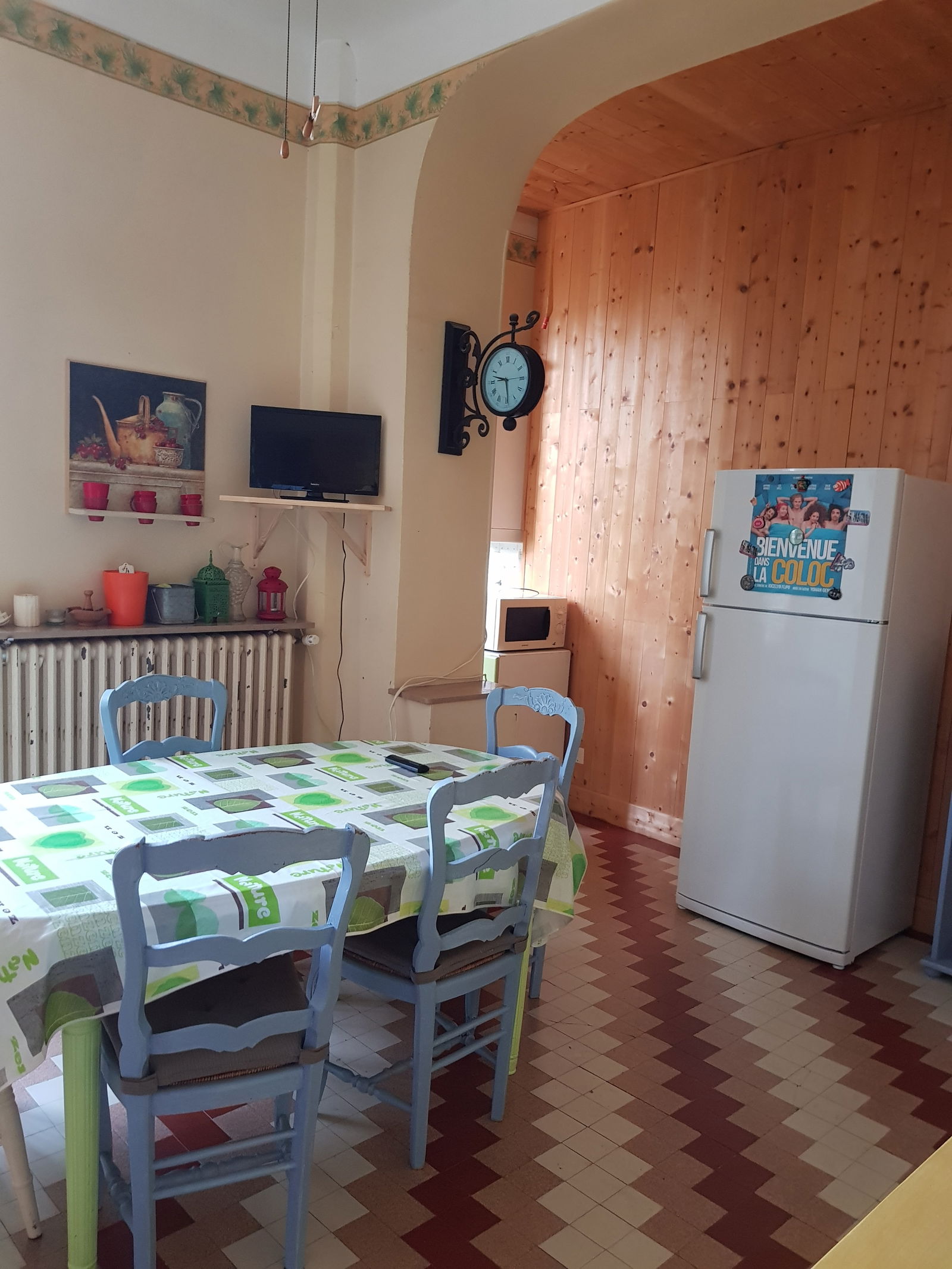 Homestay Avignon 230608