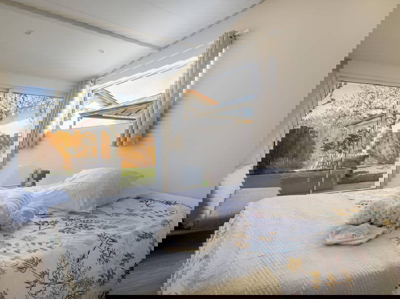 Kolokation Saint-Médard-en-Jalles 315932-1