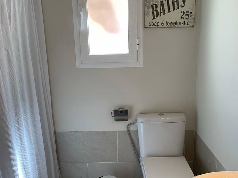 Quedarse En Casa Sevilla 242031-3