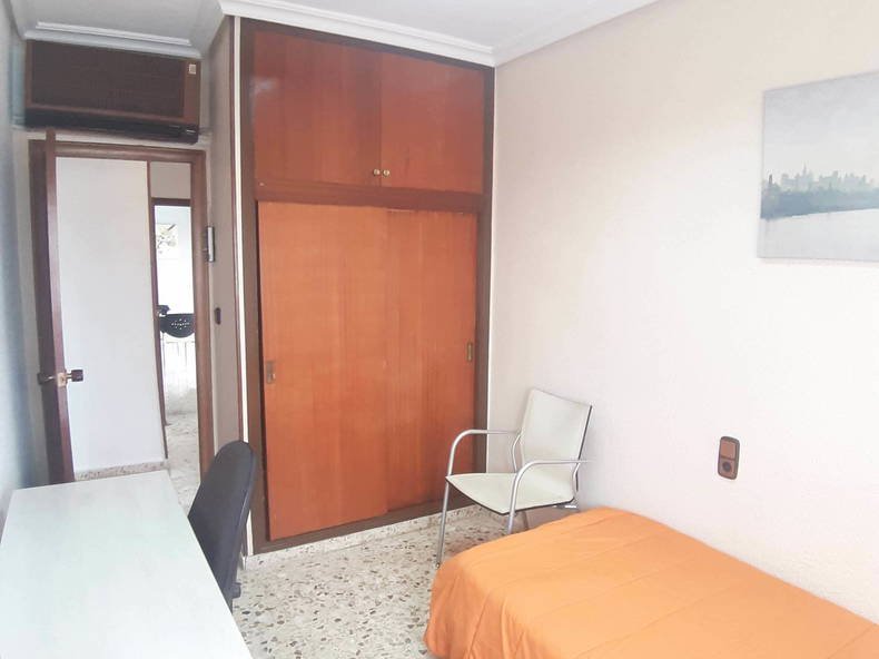 Homestay Murcia 233870-2