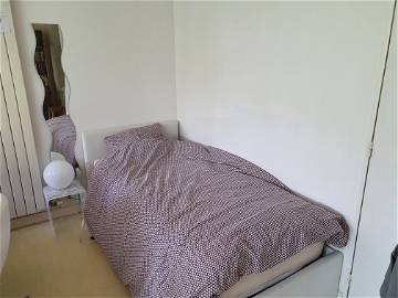 Room For Rent Paris 241011