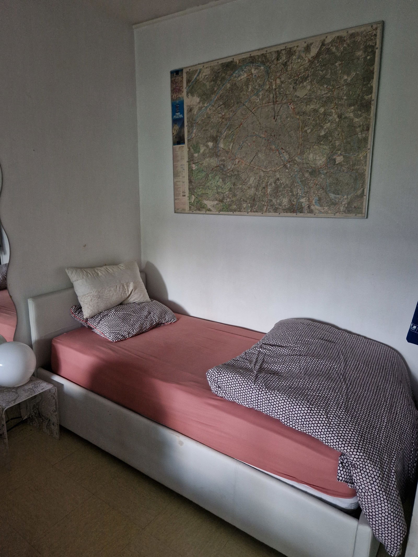 Homestay Paris 241011