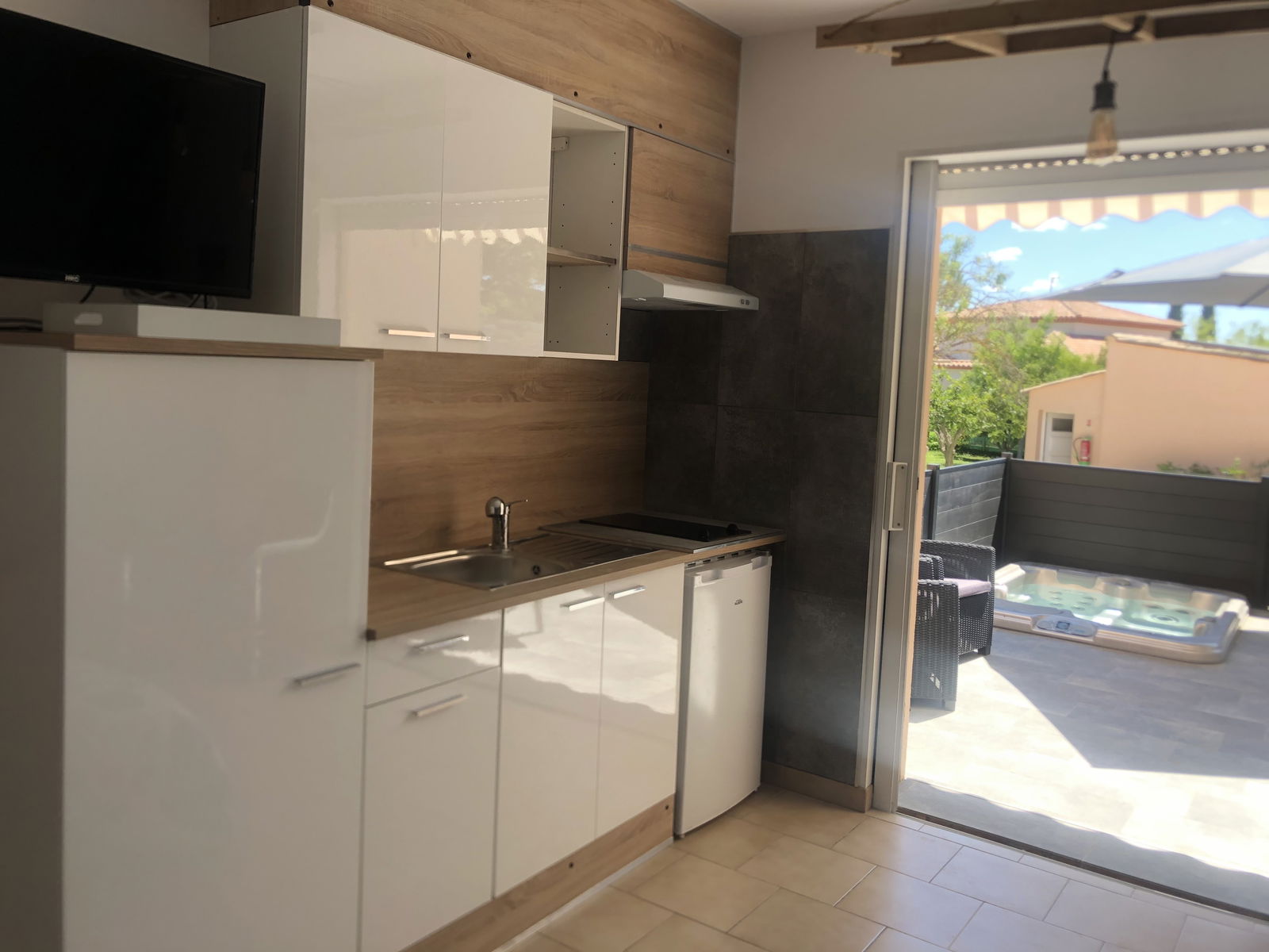 Unabhängiges Studio Villetelle 192839