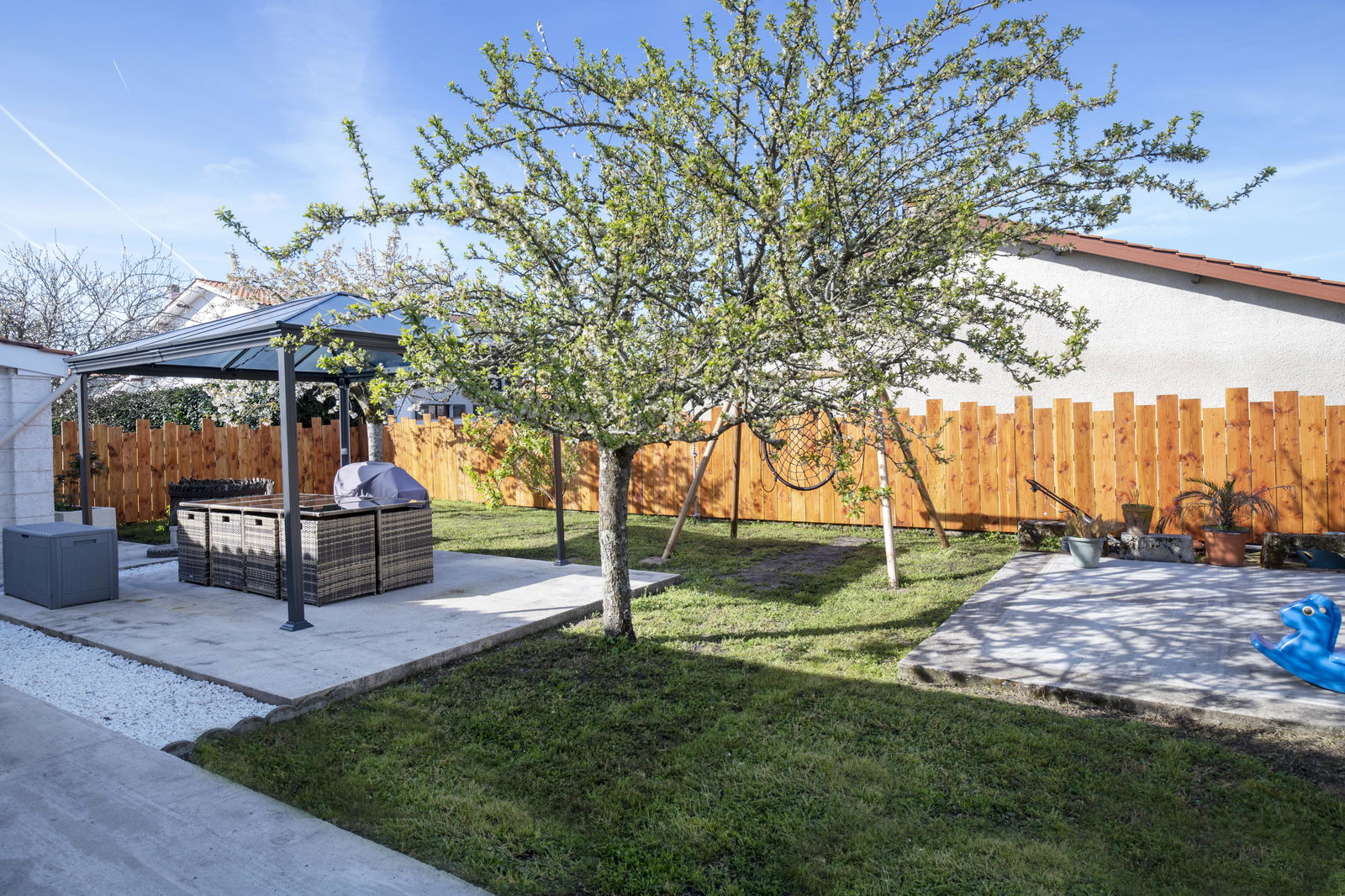 Kolokation Saint-Médard-en-Jalles 302096