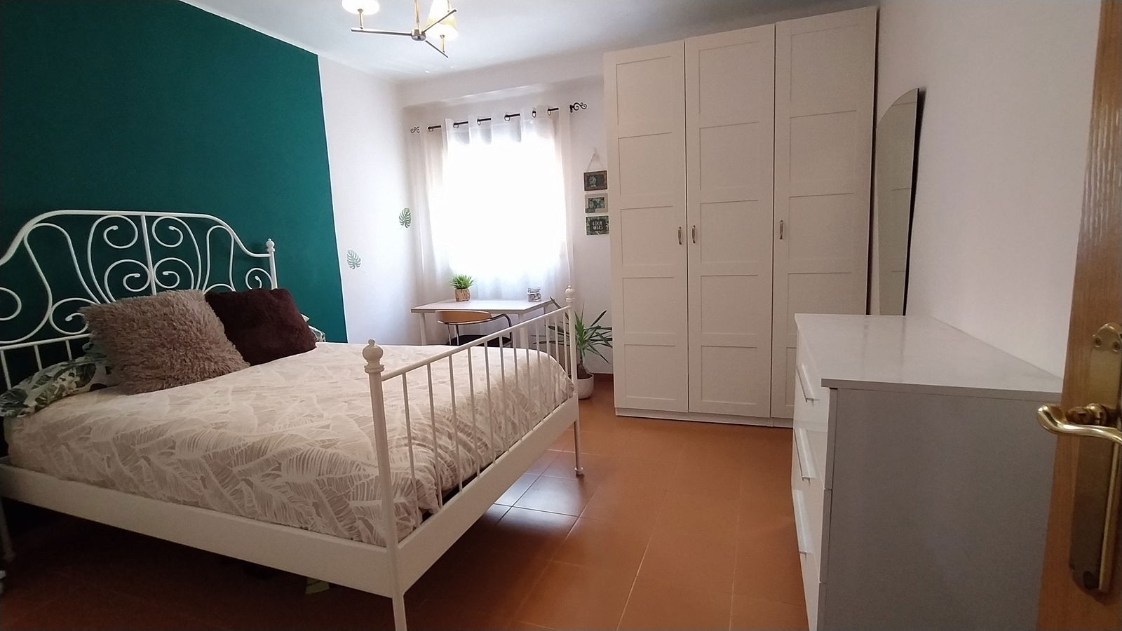 Gastgezin Burjassot 255527