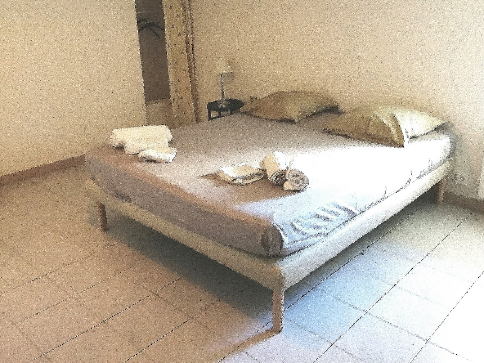 Colocatie Maillane 280024