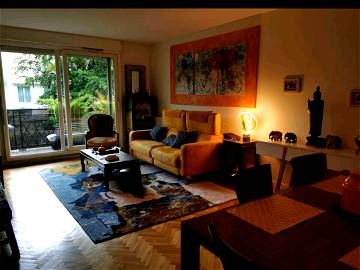 Room For Rent Rueil-Malmaison 266211-1