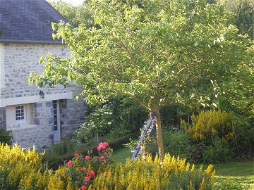 Roomlala | Proche Mer, Au Calme, , Gîte De Charme Au Jardin Orval