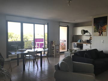 Roomlala | Procurando um colega de quarto 