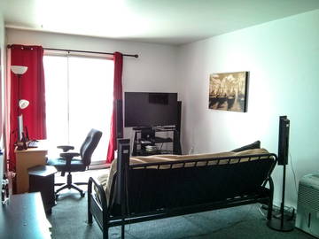 Roomlala | Procurando um colega de quarto perto da Universidade Laval