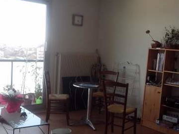 Roomlala | Procuro urgentemente um colega de quarto
