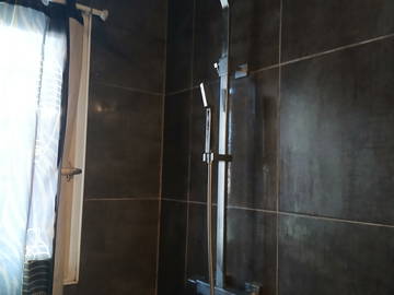 Camera presso l'ospite in affitto a Vaulx-En-Velin - foto 2: Bagno-2
