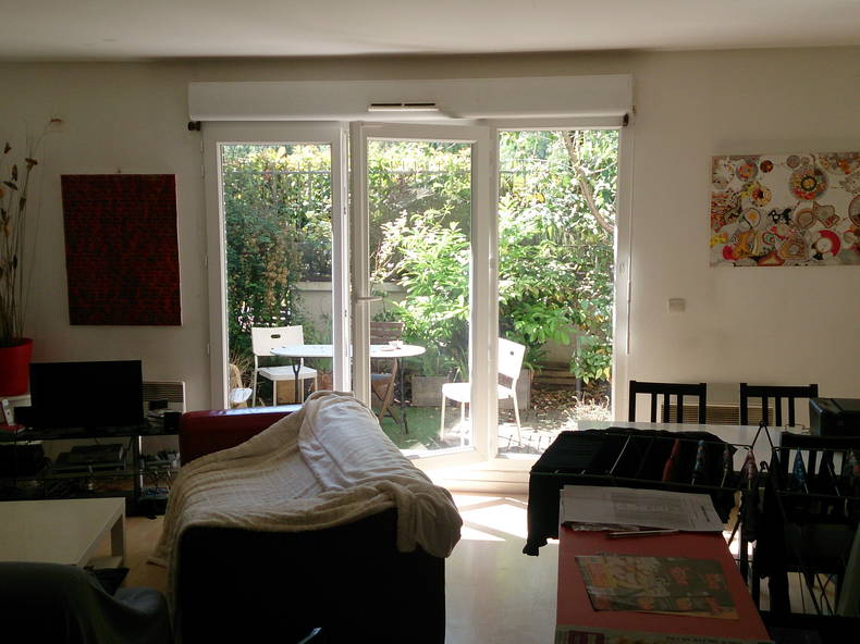 Colocation Stains 120991-1