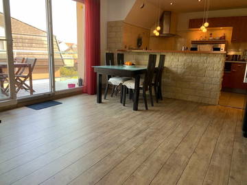 Roomlala | Prywatny umeblowany pokój o powierzchni 14m² w 125m² Duplexie