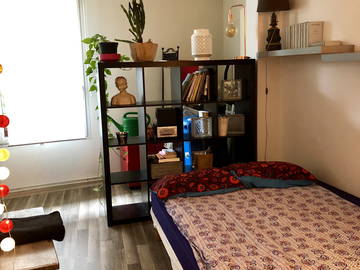 Roomlala | Przestronna sypialnia w apartamencie trzypokojowym