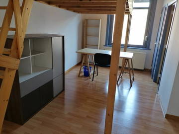 Roomlala | Przestronne i jasne studio indywidualne