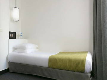 Roomlala | Przestronny pokój, łóżko pojedyncze, studio w stylu bungalowu z epoki